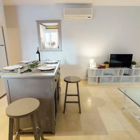 One & Lux- Lagar Apartment Seville Exterior photo
