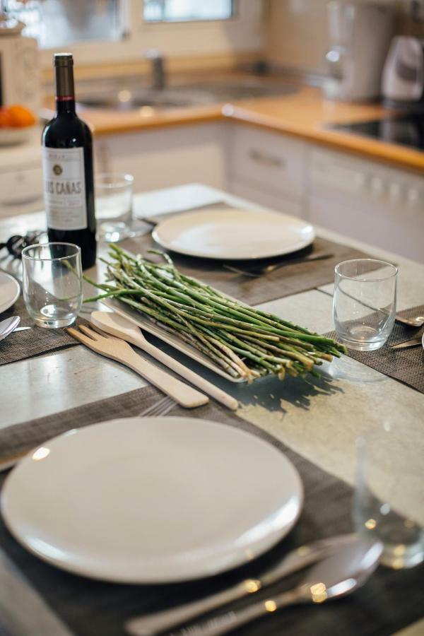 One & Lux- Lagar Apartment Seville