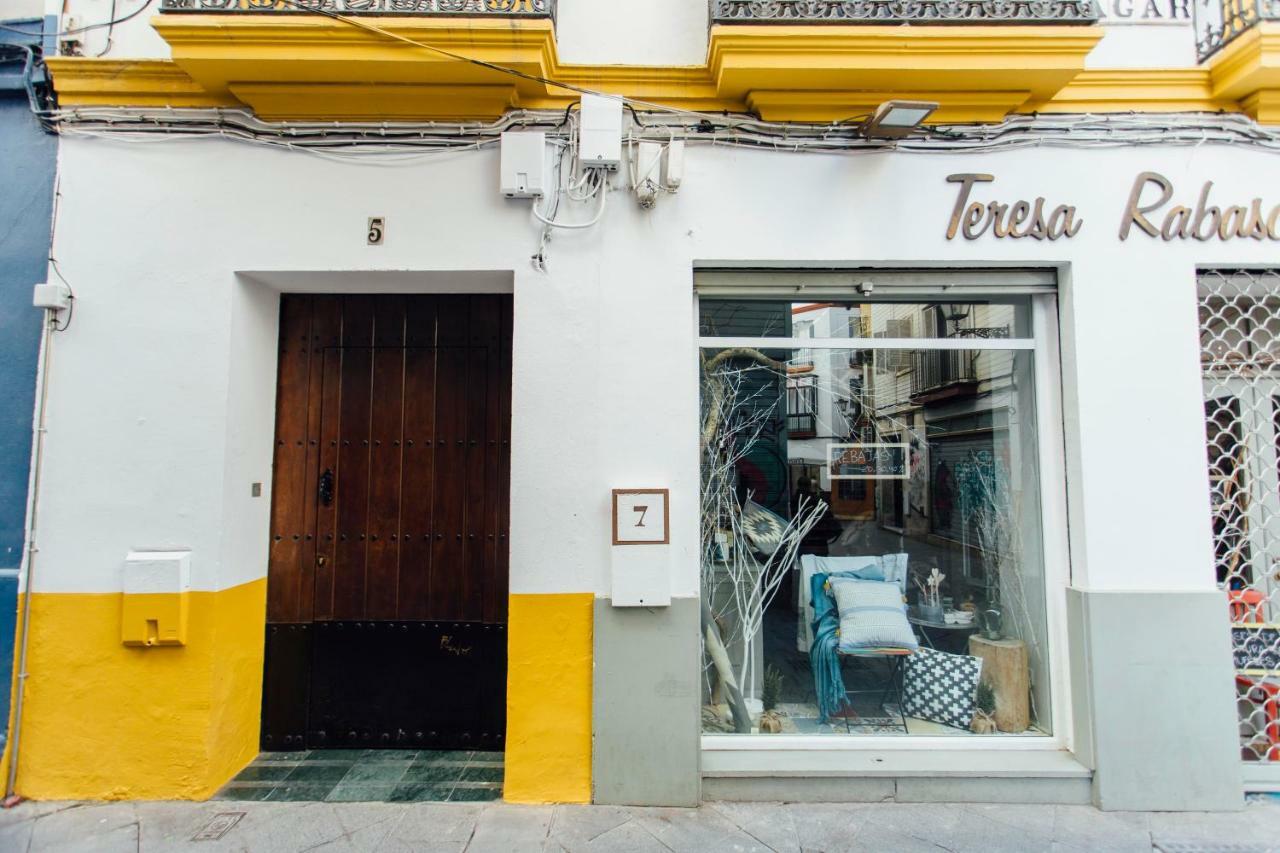 One & Lux- Lagar Apartment Seville